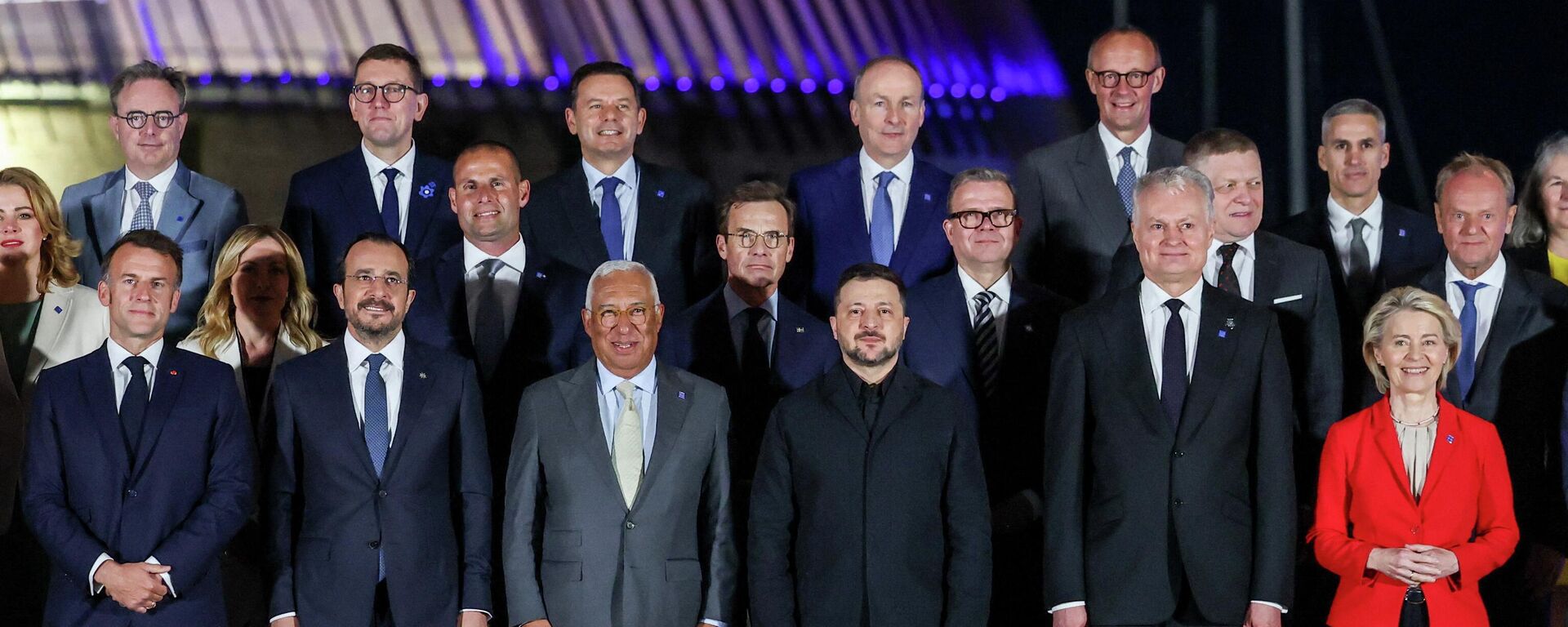 Неформальный саммит европейских лидеров в Айя-Напе, Кипр, 23 апреля 2026 года. - Sputnik Таджикистан, 1920, 25.04.2026