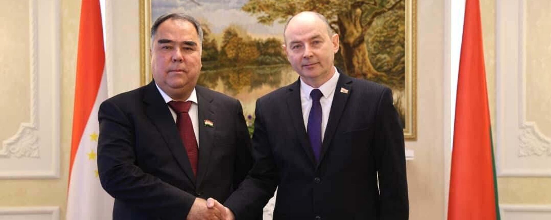 Встреча делегаций Согдийской и Минской областей. - Sputnik Тоҷикистон, 1920, 25.04.2026