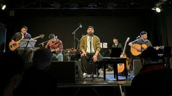 Консерти сарояндаи тоҷик Шонеъмат Ҷафархонов дар Маскав  - Sputnik Тоҷикистон