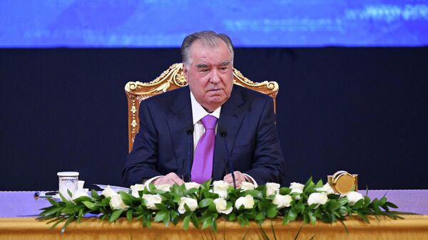  Президент Республики Таджикистан Эмомали Рахмон.  - Sputnik Тоҷикистон