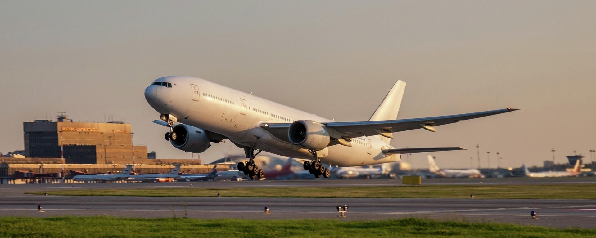 Вылет первого прямого авиарейса из Москвы в Пхеньян  - Sputnik Тоҷикистон, 1920, 28.04.2026