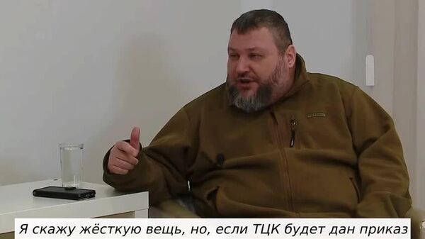 Агар ба Марказҳои ҷалби сарбозон силоҳ дода шаваду иҷозат диҳанд, ки онро зидди артишгурезҳо кор баранд, сафарбарсозӣ беҳтар хоҳад шуд - Sputnik Тоҷикистон