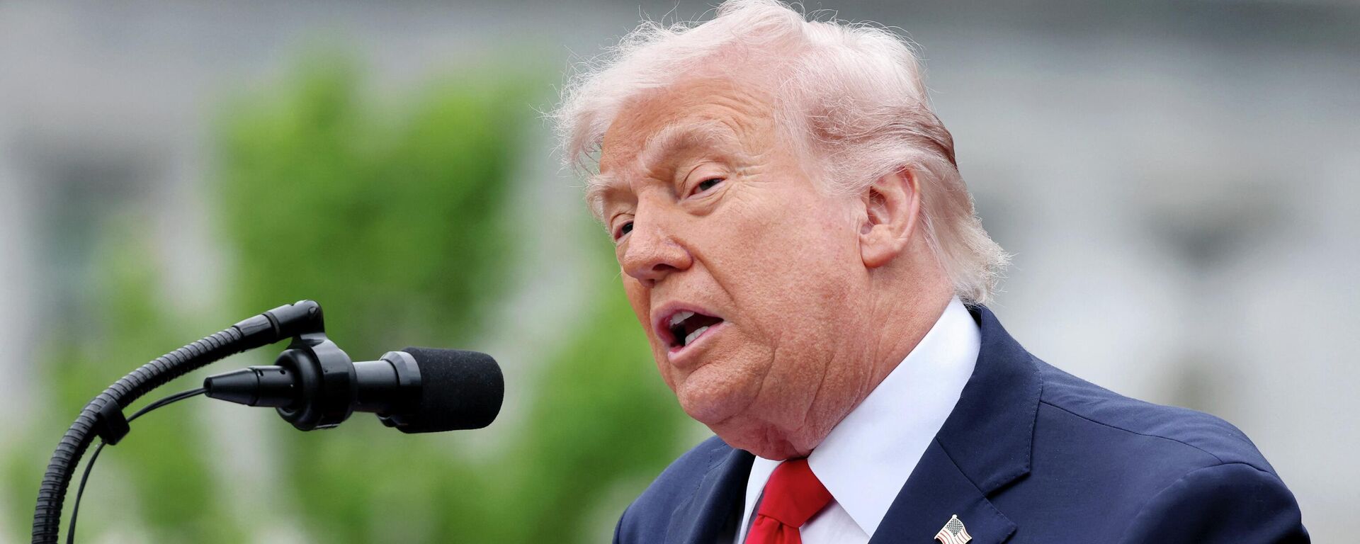 Президент США Дональд Трамп. - Sputnik Тоҷикистон, 1920, 01.05.2026