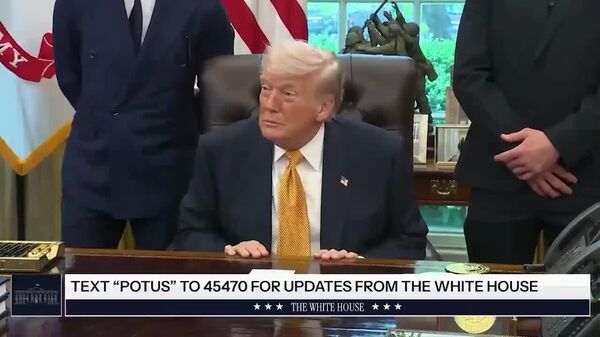 Трамп: Мо дар тӯли 44 соати охир бо Эрон музокироти муваффақ анҷом додем - Sputnik Тоҷикистон