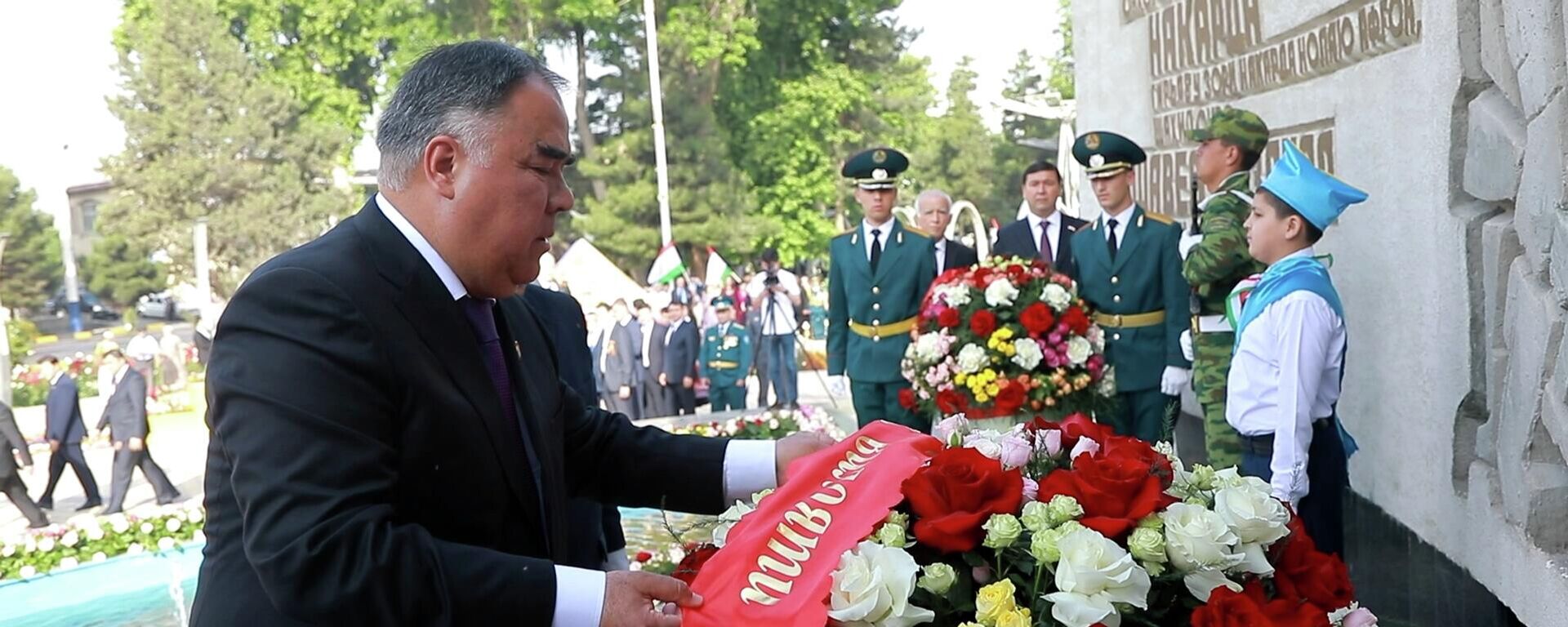 В Худжанде прошли памятные мероприятия, посвященные 81-й годовщине Дня Победы. - Sputnik Тоҷикистон, 1920, 08.05.2026