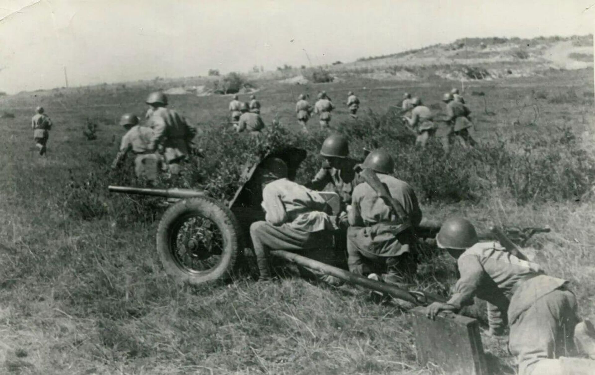 Смоленское сражение 1941 года. - Sputnik Таджикистан, 1920, 08.05.2026