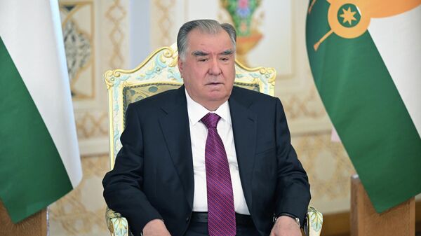 Эмомали Рахмон дал интервью агентству Синьхуа. - Sputnik Тоҷикистон