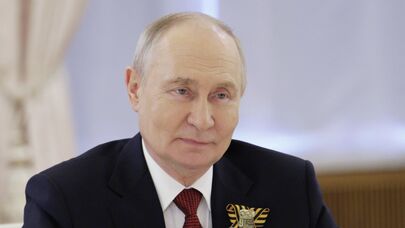 Трансляция пресс-конференции президента России Владимира Путина в День Победы
