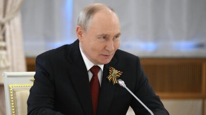 Трансляция пресс-конференции президента России Владимира Путина в День Победы