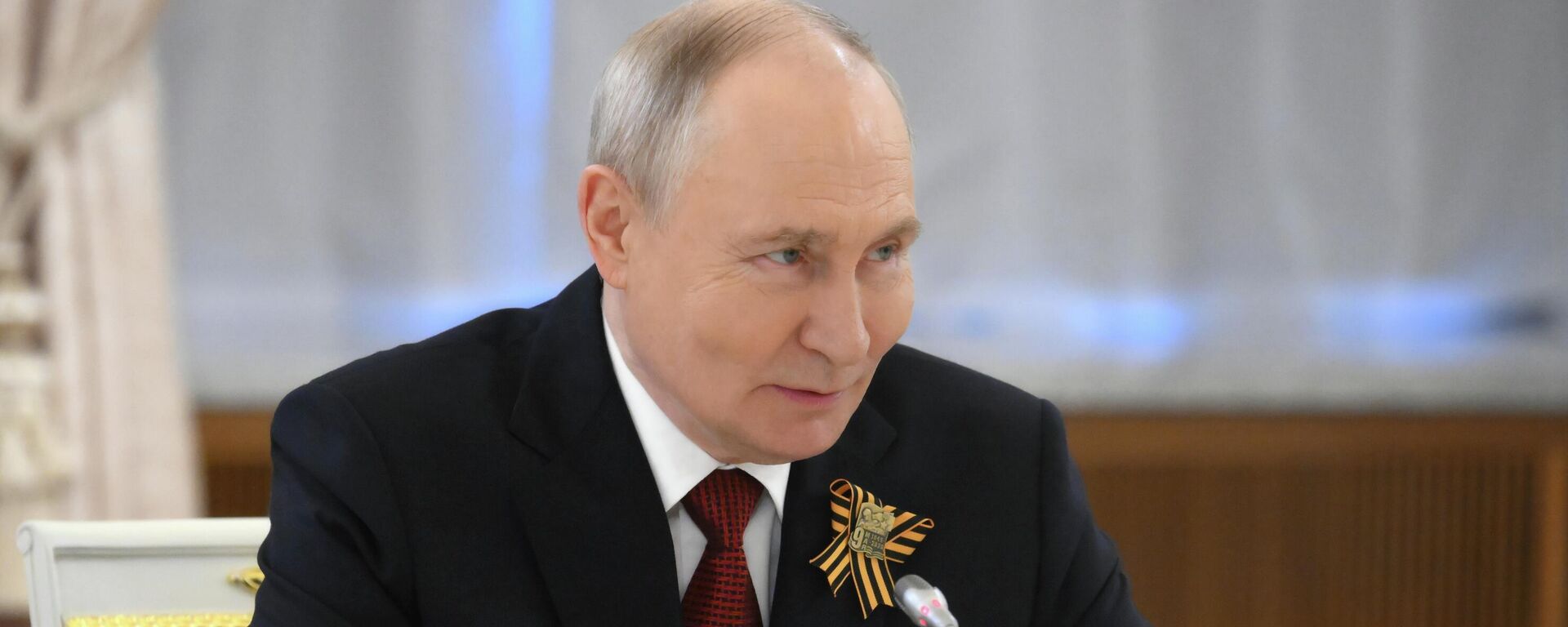 Трансляция пресс-конференции президента России Владимира Путина в День Победы - Sputnik Таджикистан, 1920, 09.05.2026