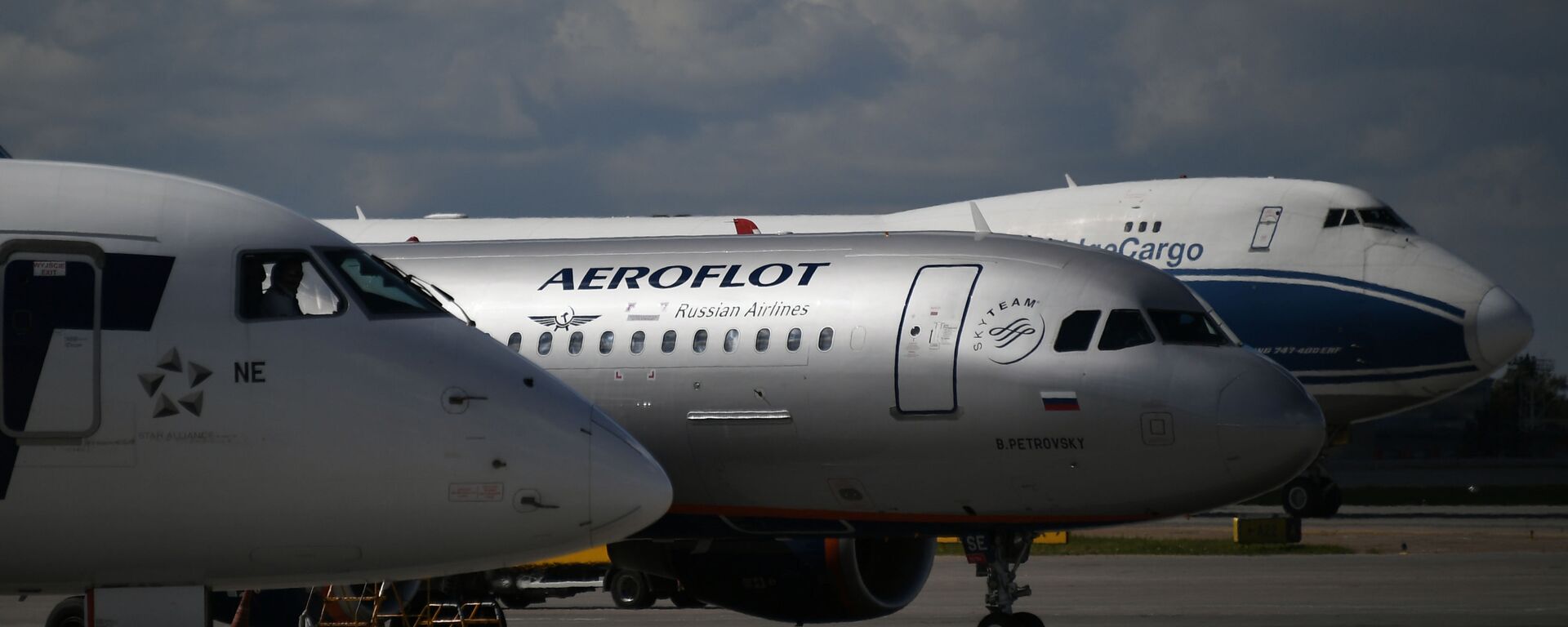 Sukhoi Superjet 100 - Sputnik Таджикистан, 1920, 17.05.2026