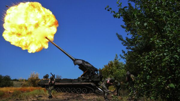 Боевая работа артиллеристов группировки войск Центр на Красноармейском направлении - Sputnik Таджикистан