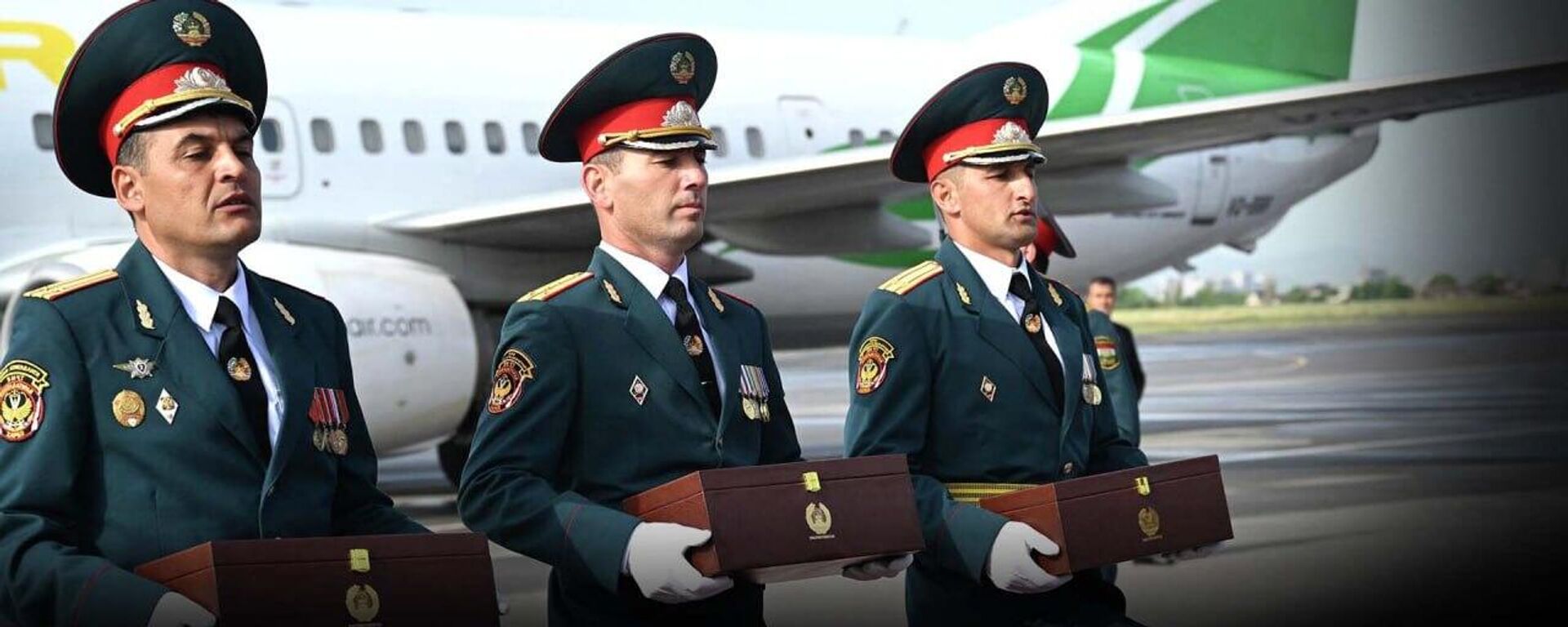 Хок аз оромгоҳи бунёдгузорони Тоҷикистони шӯравӣ ба Душанбе расонда шуд.  - Sputnik Тоҷикистон, 1920, 19.05.2026