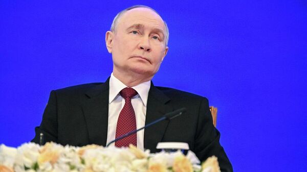 Путин як қатор қарорҳои муҳимеро эълон кард, ки фардо дар нишасти ИИАО қабул карда мешаванд - Sputnik Тоҷикистон