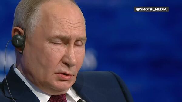 Путин заявил, что не видит никаких угроз для российской экономики ни сейчас, ни в ближайшей перспективе - Sputnik Таджикистан