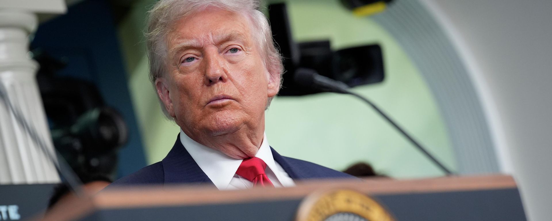 Президент США Дональд Трамп - Sputnik Таджикистан, 1920, 28.07.2026