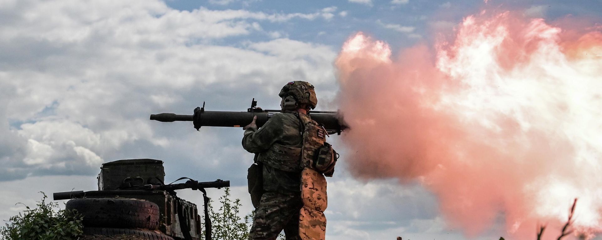 Боевая подготовка штурмовых подразделений бригады Волки в ЛНР. - Sputnik Таджикистан, 1920, 24.06.2026