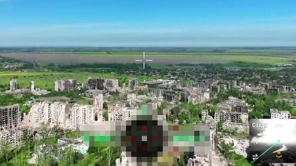 Кадры из освобождённых военнослужащими Южной группировки районов населенного пункта Константиновка. - Sputnik Тоҷикистон