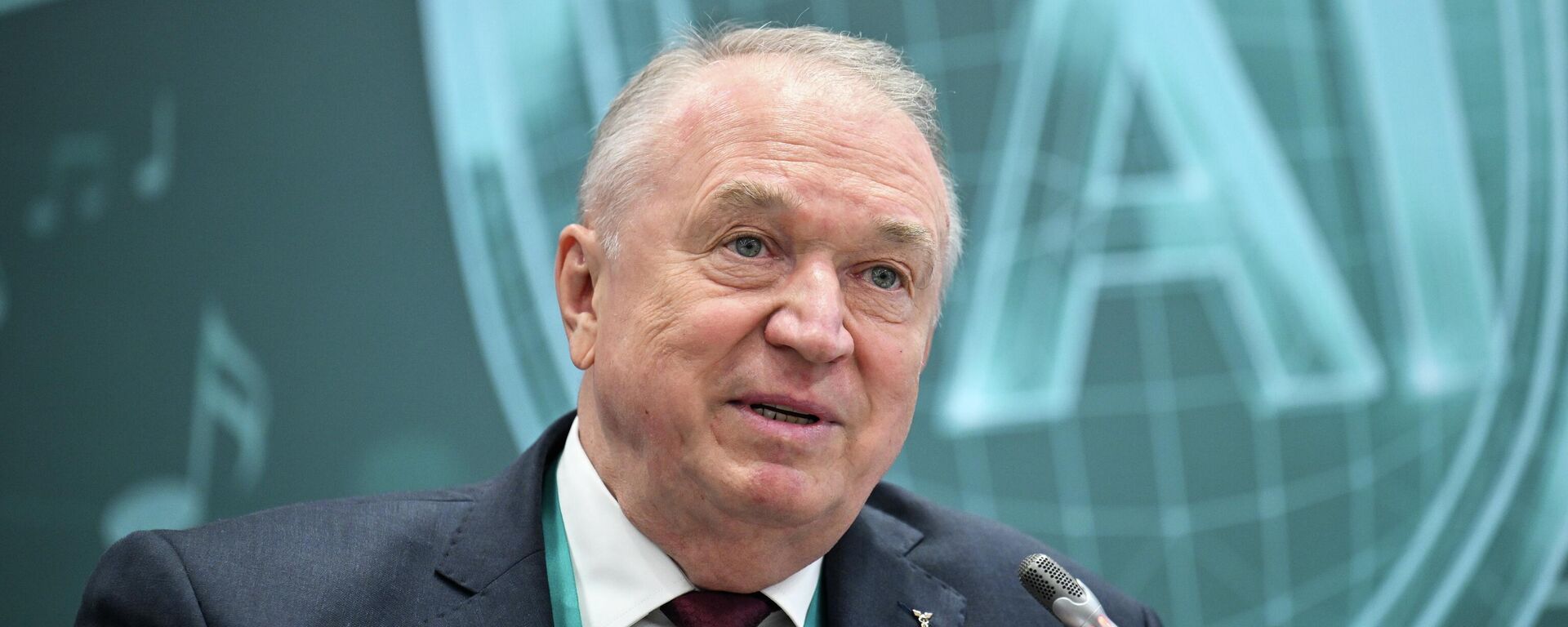 Сергей Катырин, президент Торгово-промышленной палаты РФ. - Sputnik Таджикистан, 1920, 19.06.2026