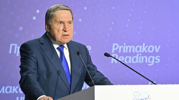 Помощник президента РФ Юрий Ушаков.  - Sputnik Тоҷикистон