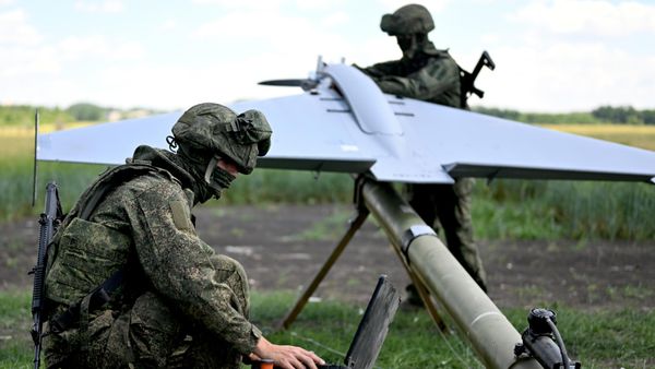 Боевая работа расчета БПЛА БМ-70 группировки войск Центр на Добропольском направлении СВО.  - Sputnik Тоҷикистон