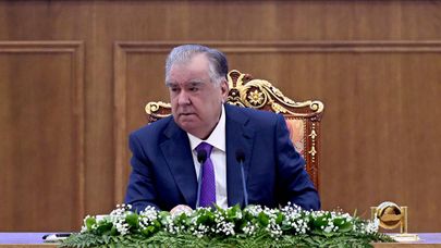 Мулоқот бо роҳбарону кормандони мақомоти адлияи кишвар
