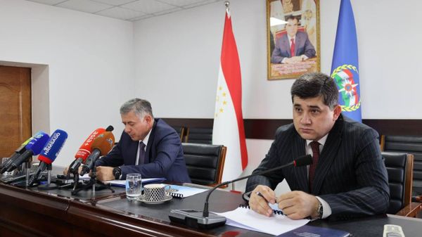 Зарари сели харобиовар дар деҳаҳои Дарғу Каздони ноҳияи Айнӣ 7 млн сомонӣ будааст - Sputnik Тоҷикистон