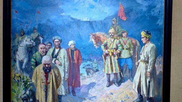 В Душанбе открылась выставка Ашура Хайдарова — выдающегося таджикского живописца, знаменитого своими историческими полотнами как на тему средневековой персидской истории, так и советского Таджикистана - Sputnik Таджикистан