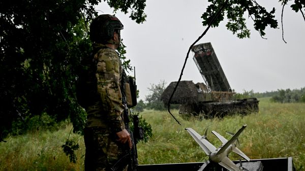 Боевое дежурство ЗРК Бук-М3 группировки войск Центр на Добропольском направлении СВО.  - Sputnik Таджикистан