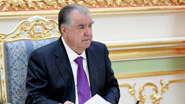 Раҳмон таъйиноти кадрӣ анҷом дод - Sputnik Тоҷикистон