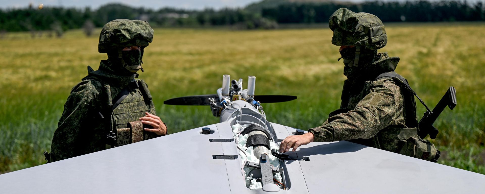 Боевая работа расчета БПЛА.  - Sputnik Таджикистан, 1920, 14.09.2026