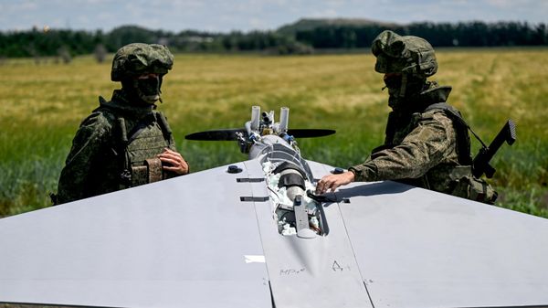 Боевая работа расчета БПЛА.  - Sputnik Таджикистан