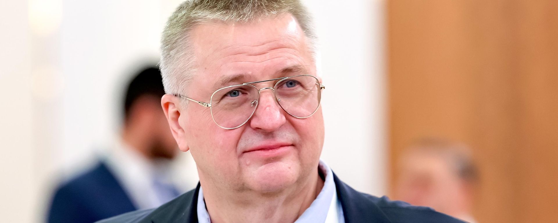 Заместитель председателя правительства РФ Алексей Оверчук.  - Sputnik Тоҷикистон, 1920, 24.07.2026