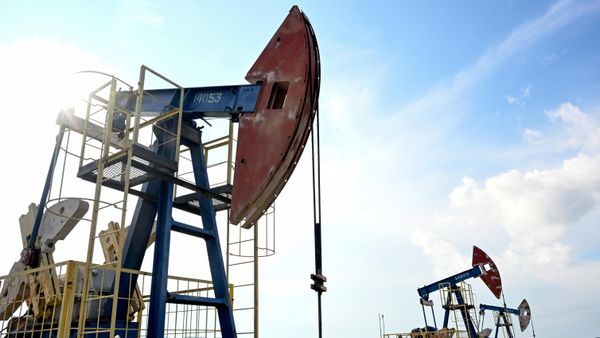 Добыча нефти в Татарстане.  - Sputnik Тоҷикистон