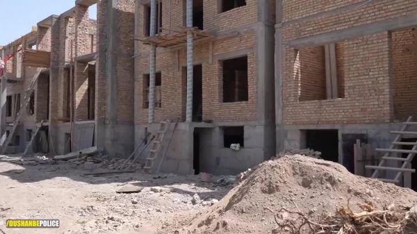 В Душанбе снесли шесть жилых домов, построенных самовольно и без согласований - Sputnik Таджикистан