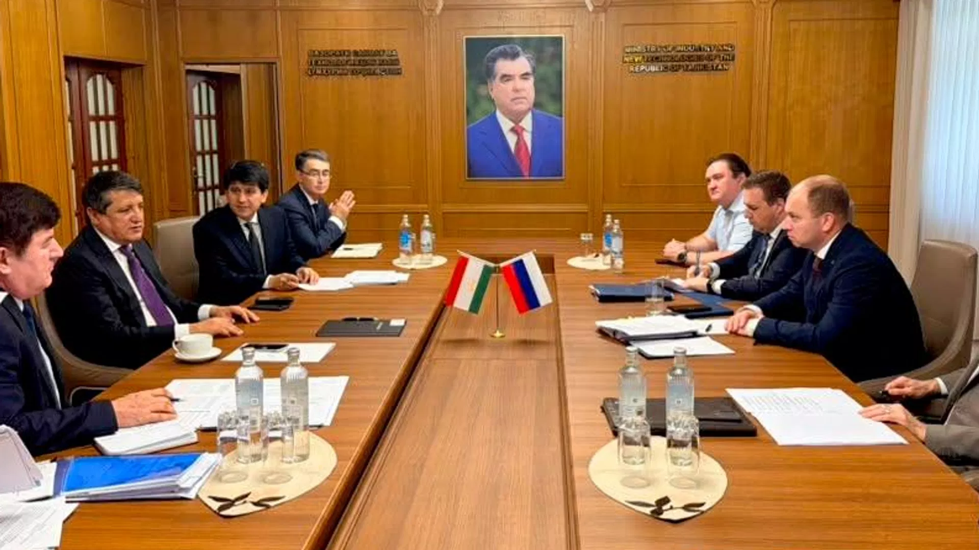 Тасвиби созишнома дар бораи таъсиси парки муштараки саноатии Тоҷикистону Русия
