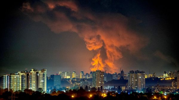 Последствия удара по Киеву 5 августа 2026 года. - Sputnik Тоҷикистон