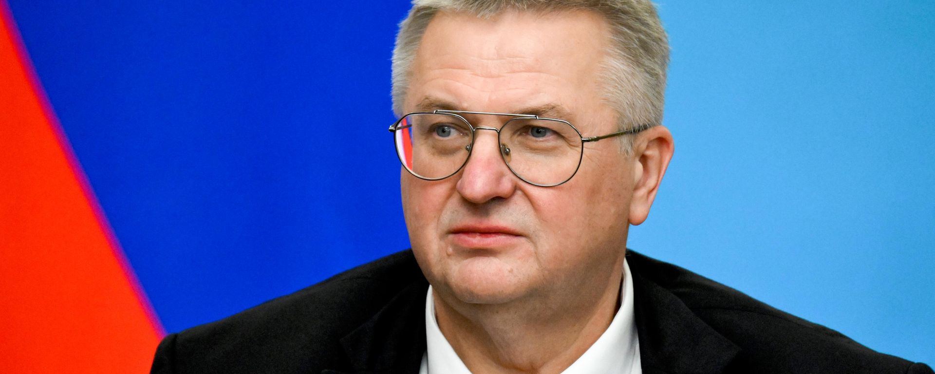 Заместитель председателя правительства РФ Алексей Оверчук.  - Sputnik Тоҷикистон, 1920, 08.08.2026