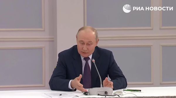 Холӣ шудани қаламравҳо аз аҳолӣ барои кишваре ба мисли Русия ғайри қобили қабул аст, - Путин - Sputnik Тоҷикистон