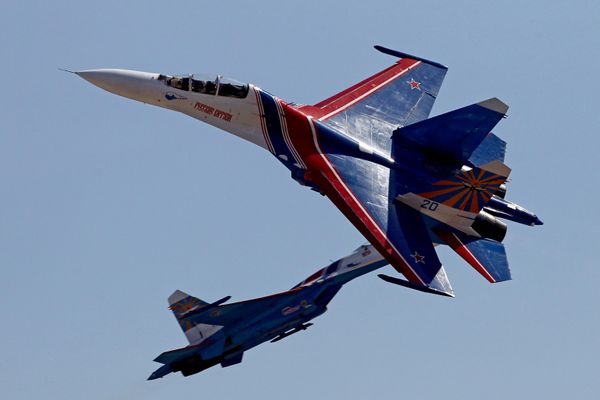 Демонстрационные полеты Стрижей и Русских витязей в Кубинке - Sputnik Таджикистан