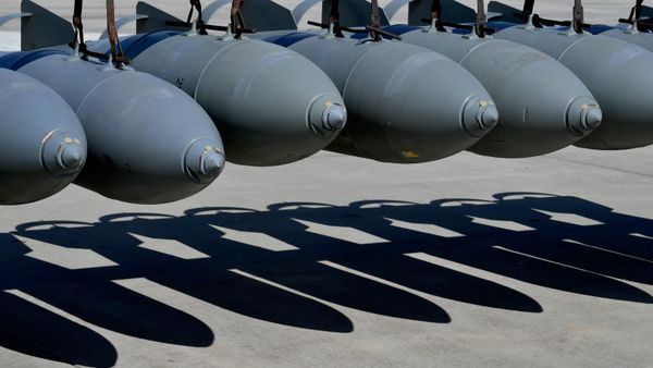 Авиабомбы ФАБ-500, архивное фото - Sputnik Таджикистан