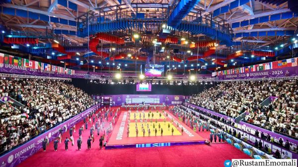 Сборная Таджикистана стала первой по итогам стартового дня чемпионата мира по гуштингири - Sputnik Таджикистан