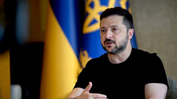 Владимир Зеленский. - Sputnik Тоҷикистон