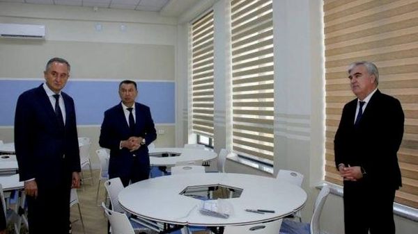 В Восейском районе сдали в эксплуатацию социальные объекты и новые дороги - Sputnik Таджикистан