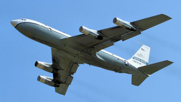 Американский самолет наблюдения Боинг ОС-135Б - Sputnik Таджикистан
