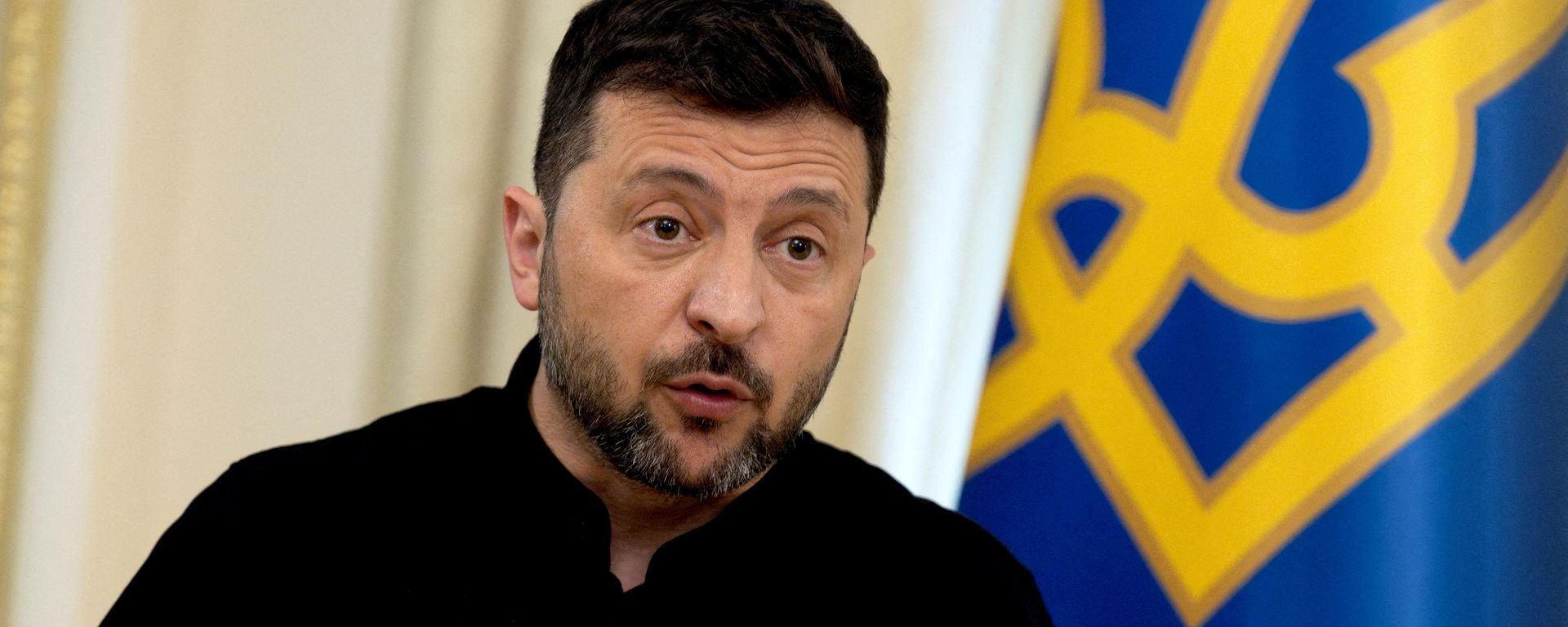 Владимир Зеленский выступает на пресс-конференции в Киеве. - Sputnik Таджикистан, 1920, 01.09.2026
