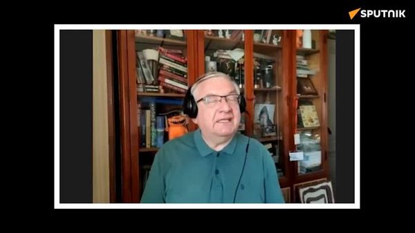 Для мигрантов в России цифровой рубль будет действовать так же, как наличная валюта и безнал - Sputnik Таджикистан
