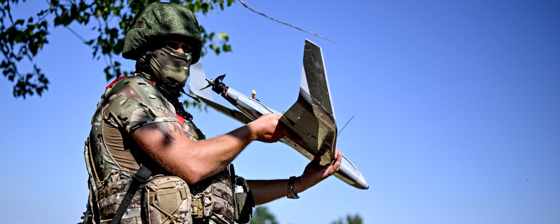 Боевая работа расчета БПЛА БАРС-КУРСК группировки войск Север на Сумском направлении СВО.  - Sputnik Тоҷикистон, 1920, 13.10.2026
