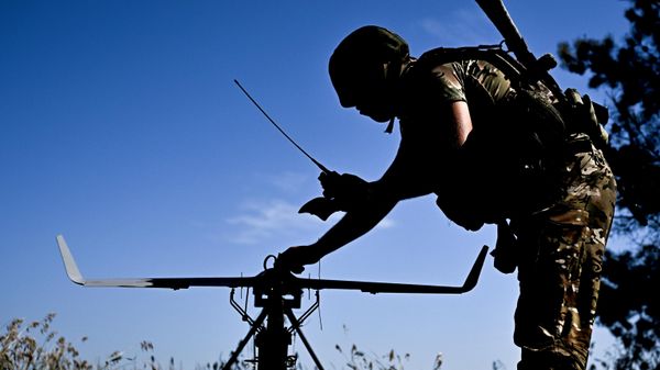 Боевая работа расчета БПЛА БАРС-КУРСК группировки войск Север на Сумском направлении СВО. - Sputnik Таджикистан