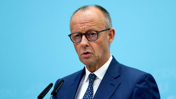 Канцлер Германии Фридрих Мерц на пресс-конференции в штаб-квартире ХДС в Берлине, Германия. - Sputnik Тоҷикистон